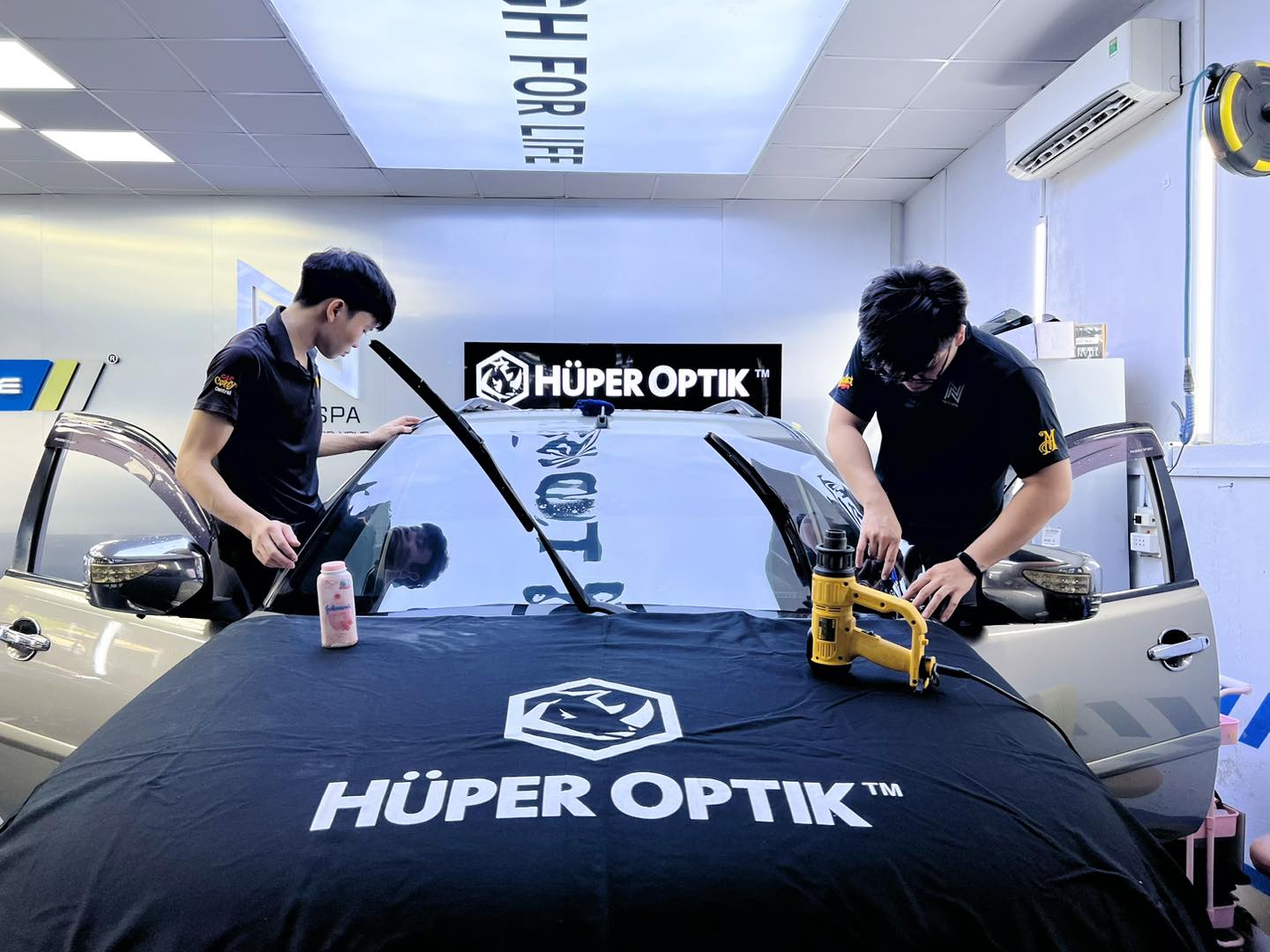 Phim Cách Nhiệt Huper Optik