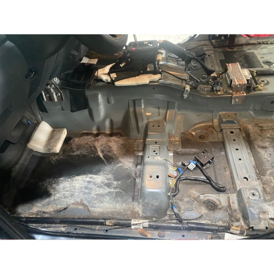 Dán cách âm chống ồn cho xe Ford Ranger