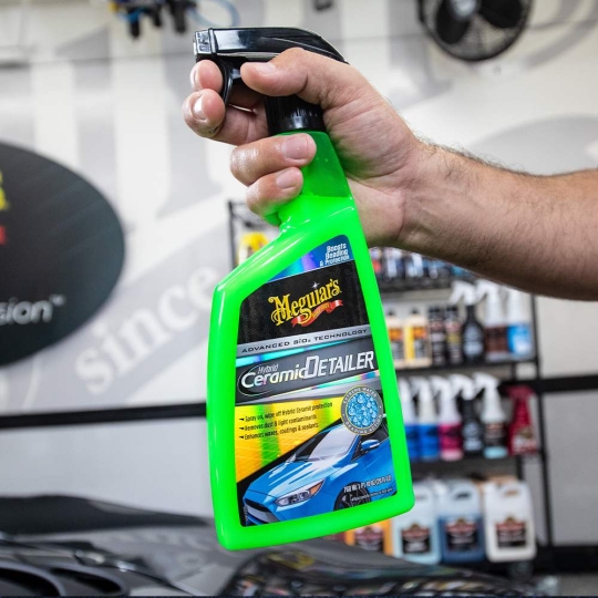 MEGUIAR'S DUNG DỊCH LÀM SẠCH VÀ WAX BÓNG SƠN XE CAO CẤP - HYBRID CERAMIC DETAILER - G200526